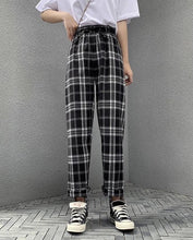 Load image into Gallery viewer, Wide Leg Plaid Pants
