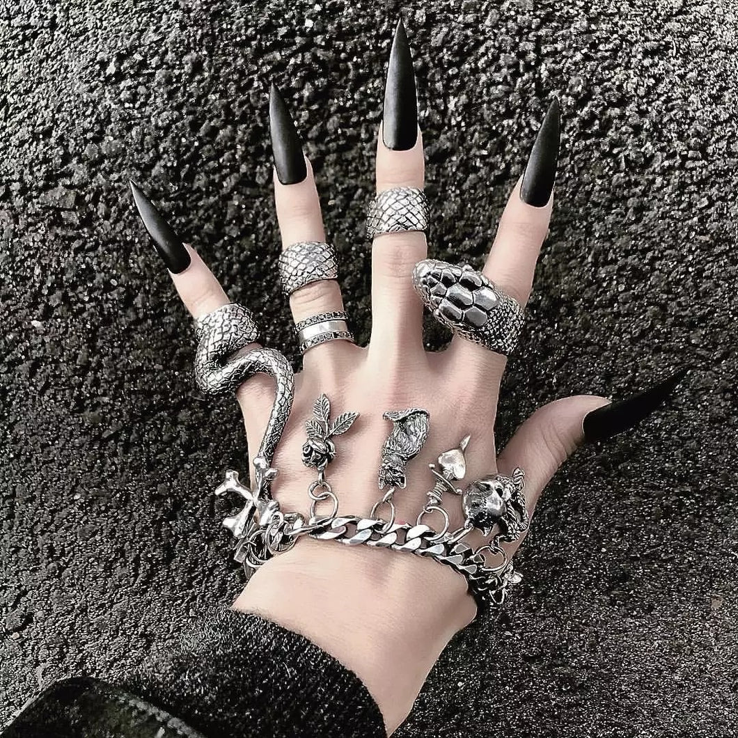 Gothic Snake Ring Set